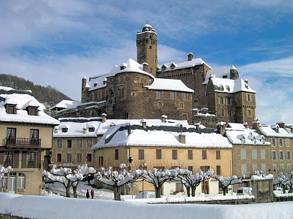 Hotel Restaurant Aux Armes D'Estaing - KB HOTEL GROUP