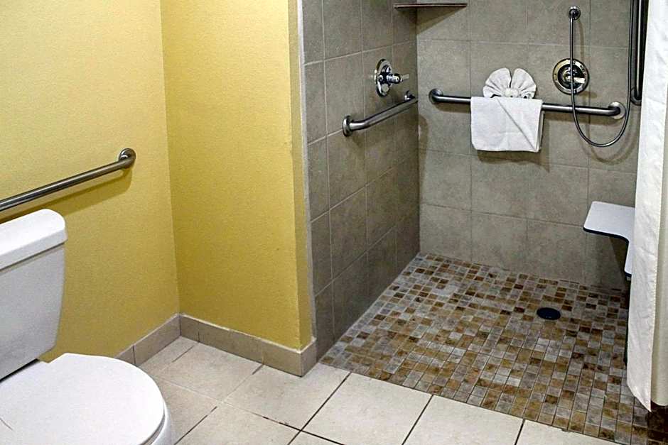 Quality Inn near Hearst Castle