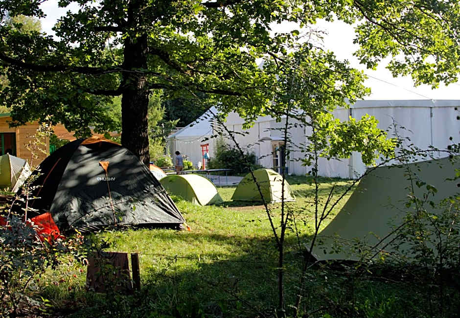 THE TENT - Youth Only - Buchung leider nur bis 30 Jahre möglich!