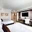 Ambassador Hotel Kansas City, Autograph Collection by Marriott
