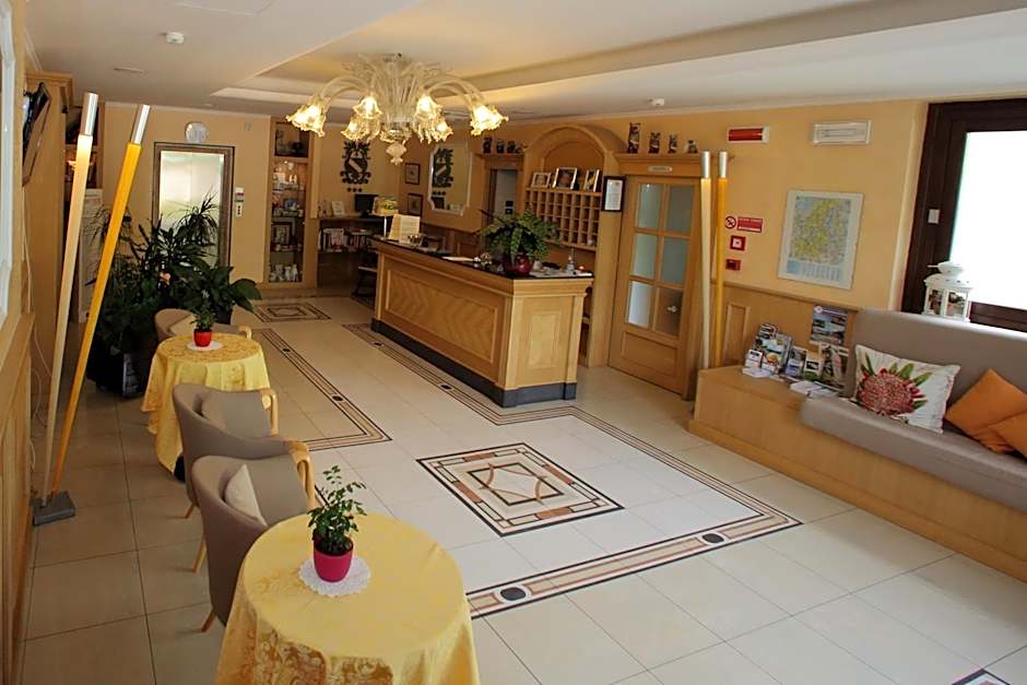 Hotel Fioroni