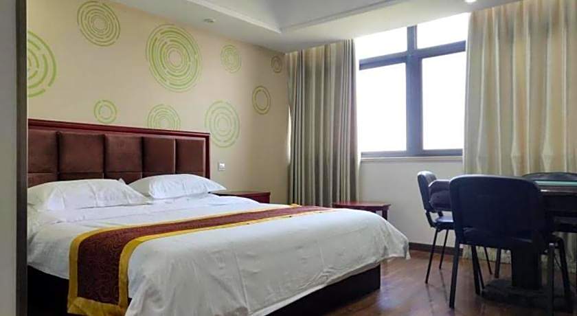GreenTree Inn Yancheng Dongtai Railway Station Beihai East Road Express Hotel