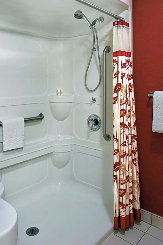 Courtyard by Marriott Niagara Falls