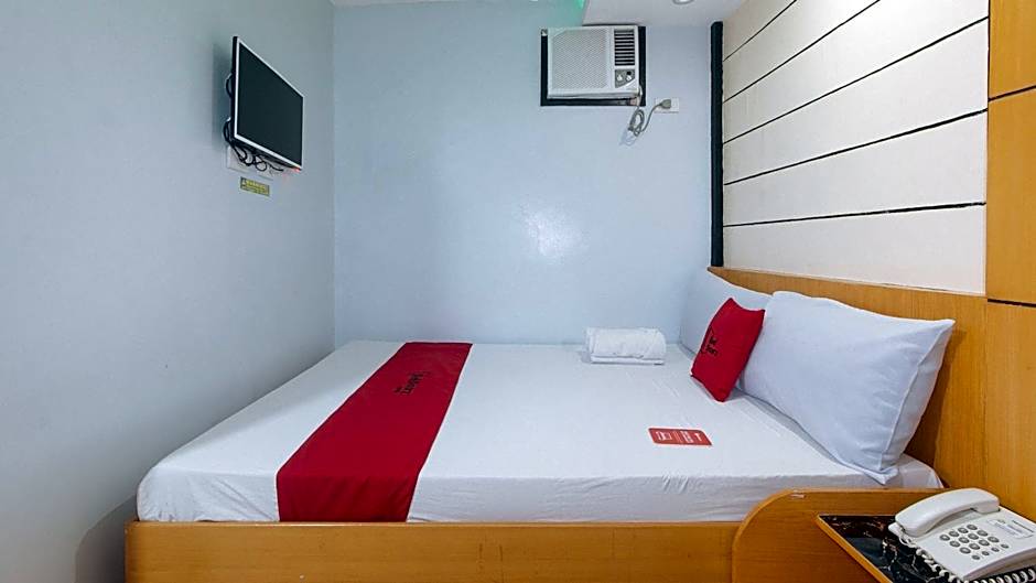 RedDoorz at Ranchotel Alabang
