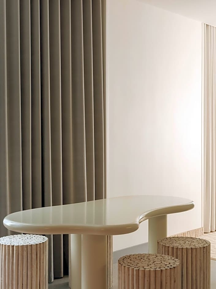 Rose - Hôtel Invisible