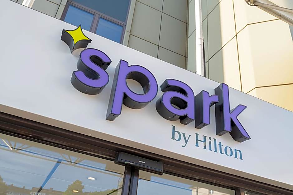 Spark by Hilton Wuppertal City Centre