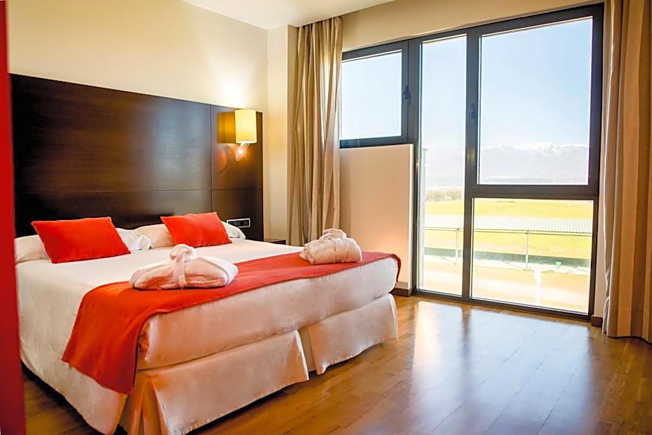 Hospedium Hotel Valles de Gredos Golf