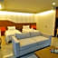 42C The Chic Hotel