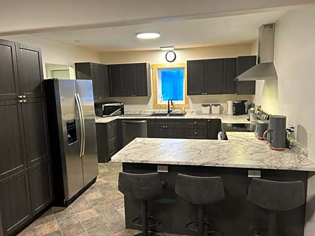 Bears Den Guest House II