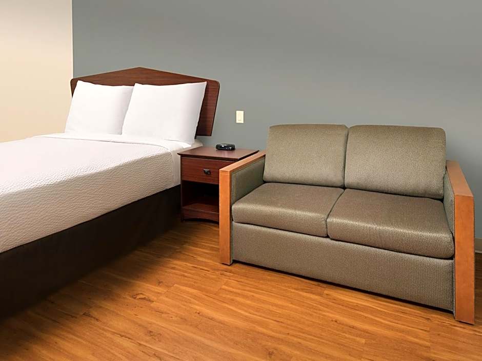 WoodSpring Suites Topeka