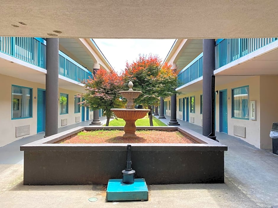 Motel 6 Savannah, GA - Gateway & I-95