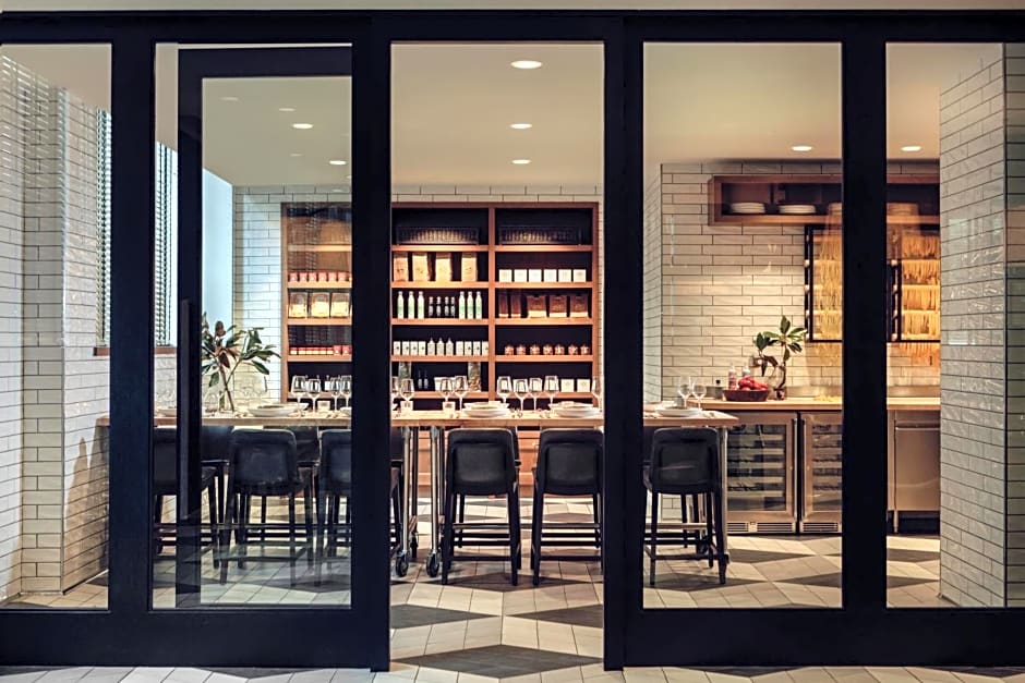Kimpton Harper Hotel By IHG