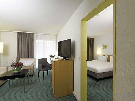 Apart-Hotel Zurich Airport