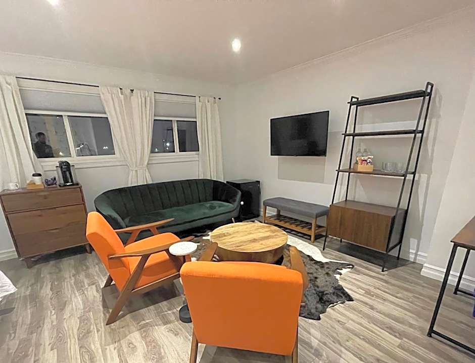 The Archie & Isidore Hotel