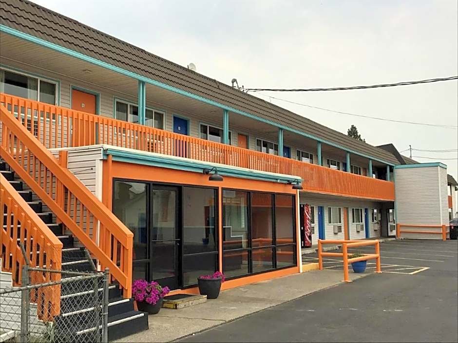 Howard Johnson by Wyndham Spokane