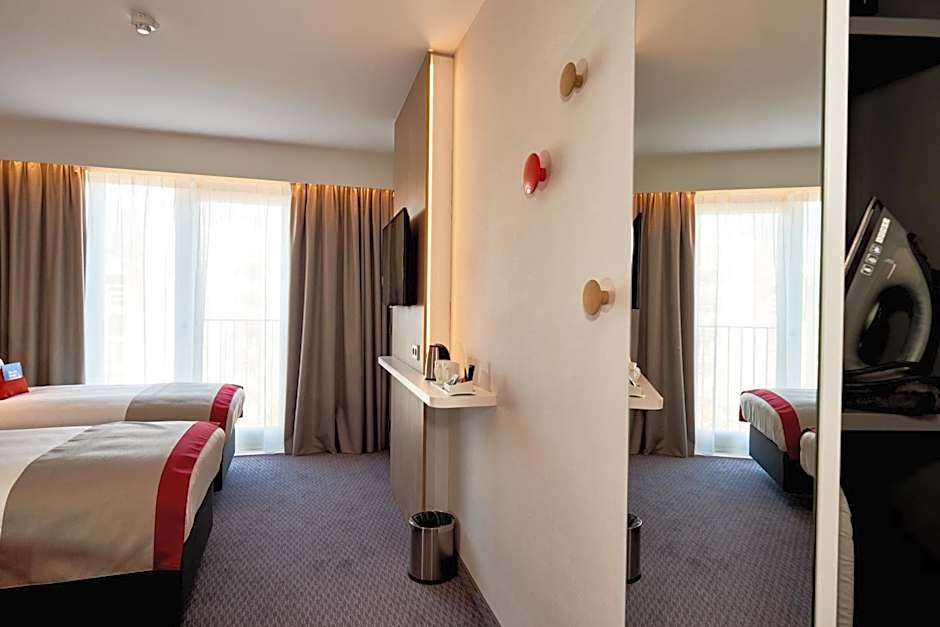 Holiday Inn Express Amsterdam - City Hall By IHG