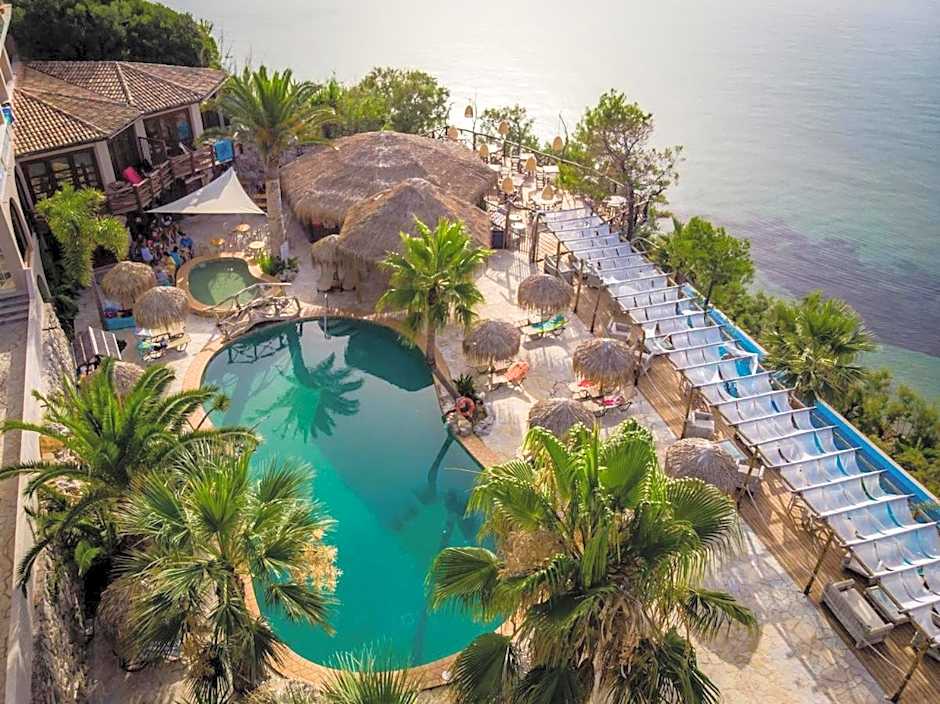 Gloria Maris Hotel Suites and Villas