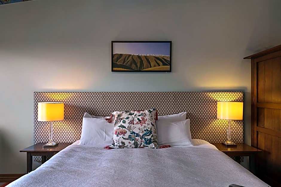 The Dairy Hotel Queenstown, A Naumi Chapter