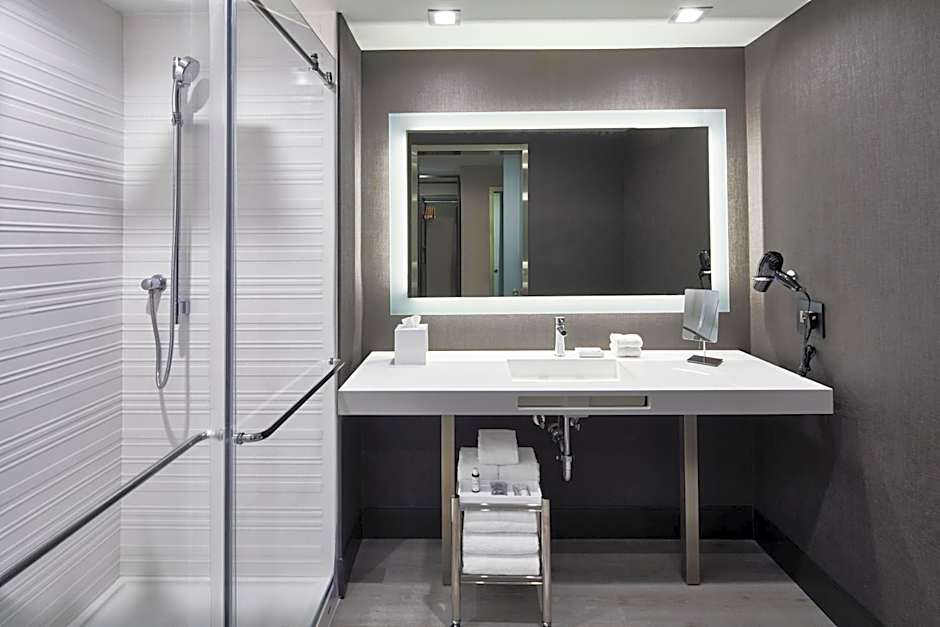 AC Hotel by Marriott Durham