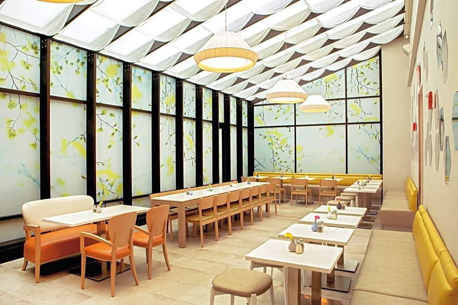Four Points By Sheraton Midtown - Times Square