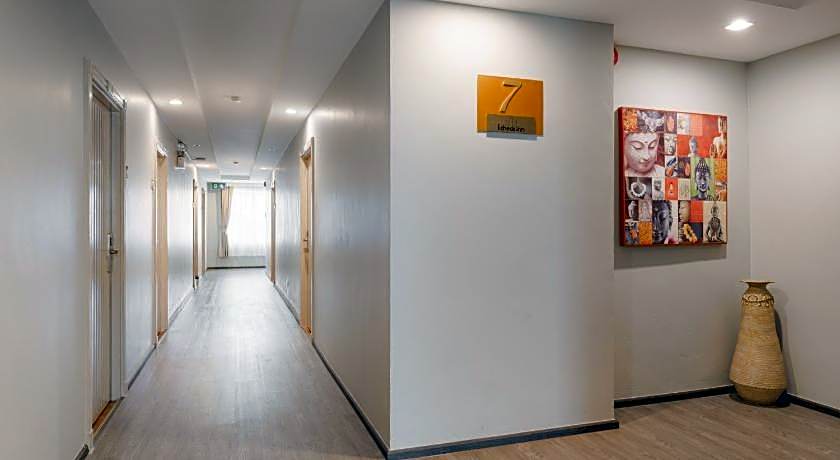 Icheck Inn Sukhumvit Soi 2