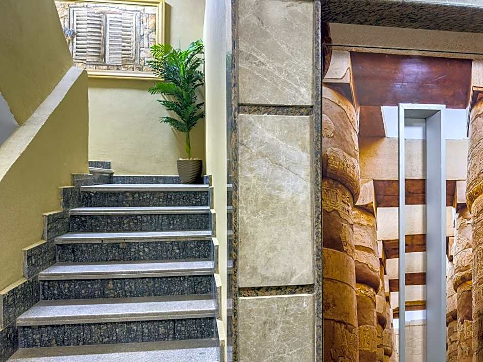 Royal Crown Hotel Giza Pyramids View