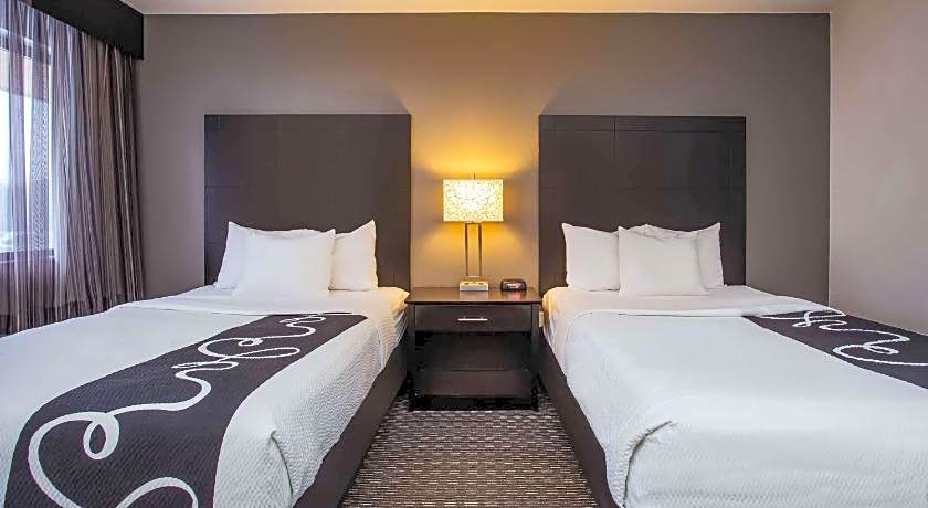 La Quinta Inn & Suites by Wyndham Oshkosh