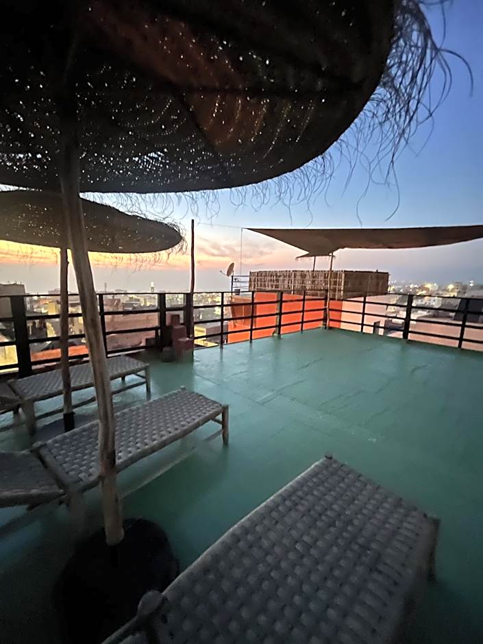 Arima Surf House