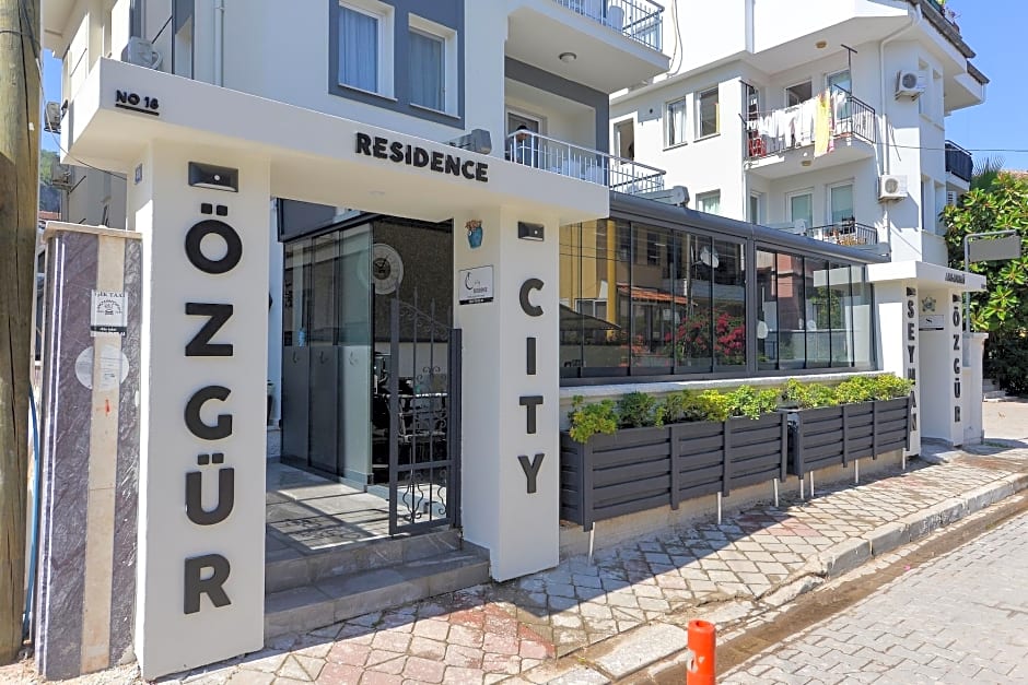 Ozgur City Residence