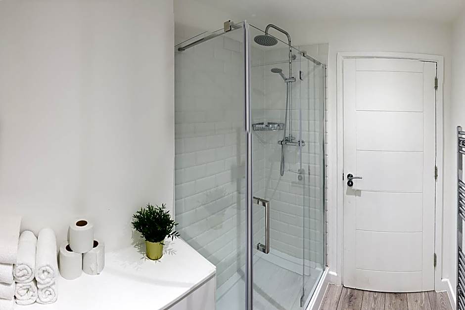 Hampton Suites Serviced Apartments