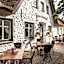 Hotel Pharisäerhof - DAS Hundehotel auf Nordstrand mit Restaurant und Café