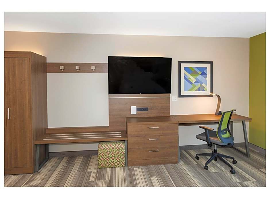 Holiday Inn Express And Suites Hudson I-94 By IHG