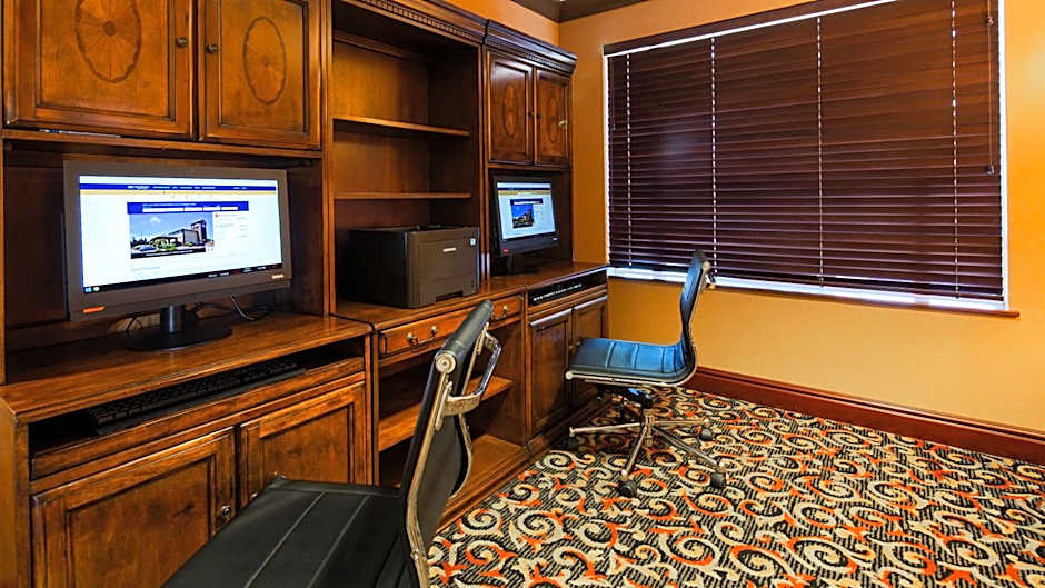 Best Western Cascade Inn & Suites