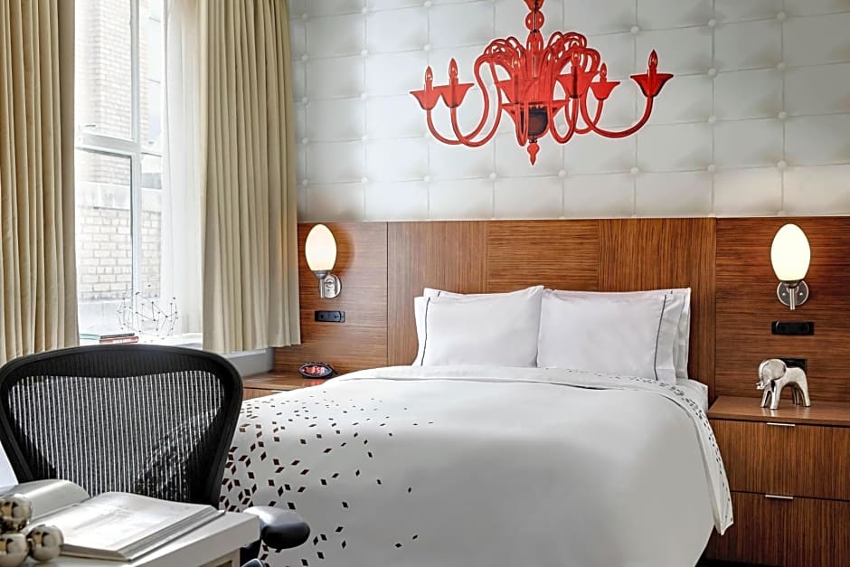 Renaissance New Orleans Pere Marquette French Quarter Area Hotel