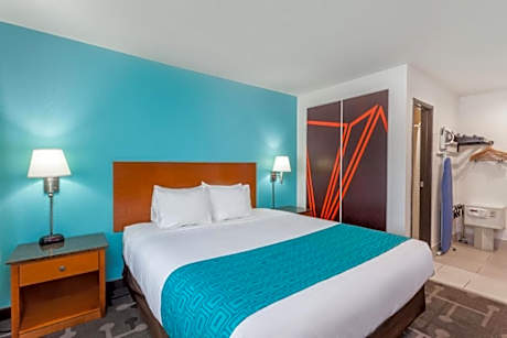 2 Queen Beds Smoking