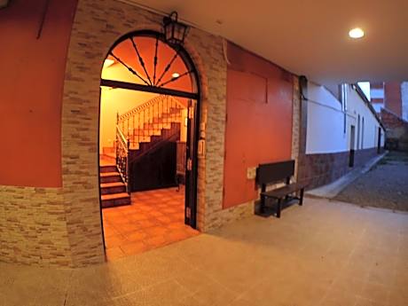 Hostal Santiago - Alojamientos en CARRION DE LOS CONDES
