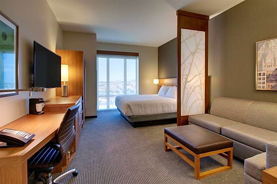 Hyatt Place Milwaukee Downtown
