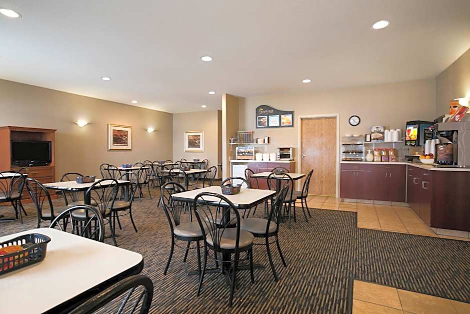 Days Inn by Wyndham Moose Jaw