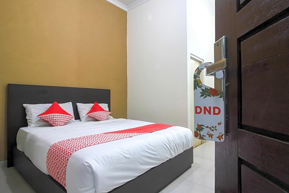 OYO 962 Family Homestay