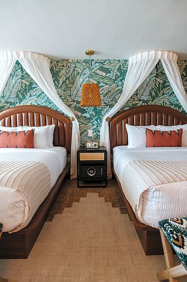 UNCOMMONER HOTEL by Reverie Boutique Collection