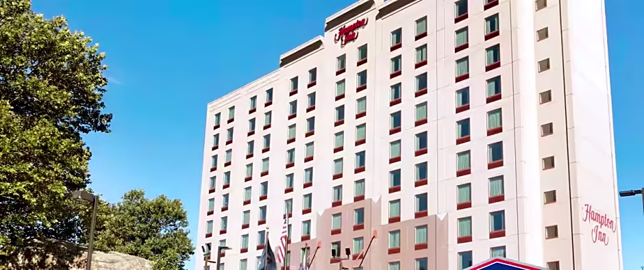Hampton Inn New York - LaGuardia Airport