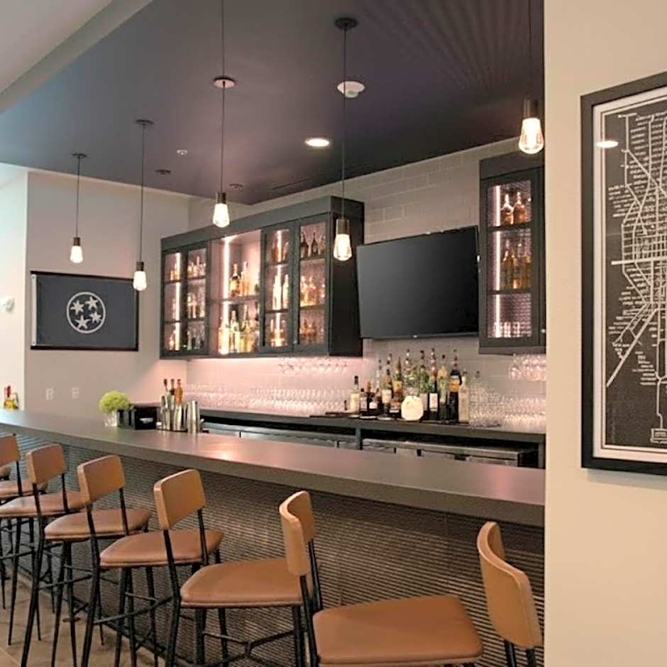 La Quinta Inn & Suites by Wyndham Chattanooga Downtown/South