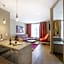 Hotel Plaza Suites
