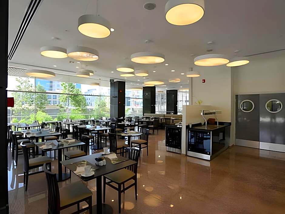 Benjamin Herzliya Business Hotel