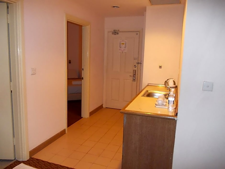 Everly Serviced Apartment