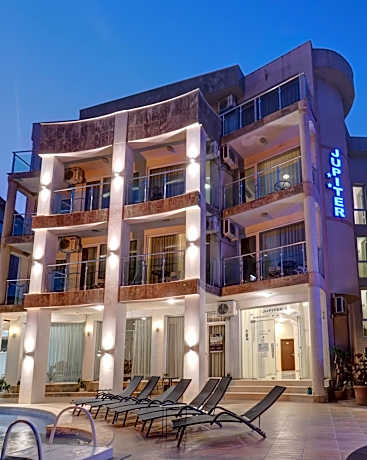 Jupiter 1 Family Hotel