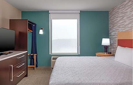 One-Bedroom King Suite - Non-Smoking