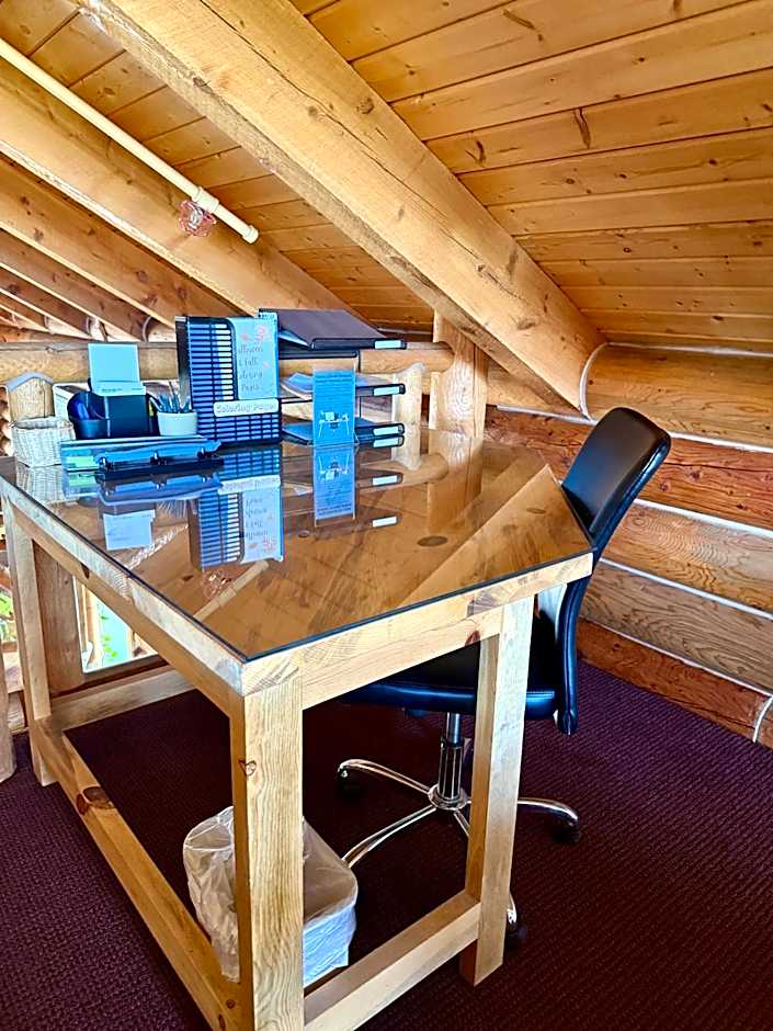 The Boulder Creek Lodge