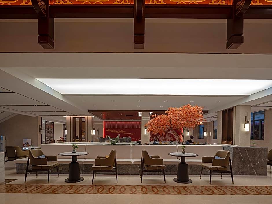 Wudangshan Jianguo Hotel