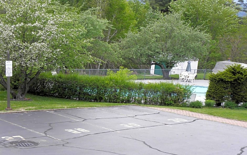 Briarcliff Motel